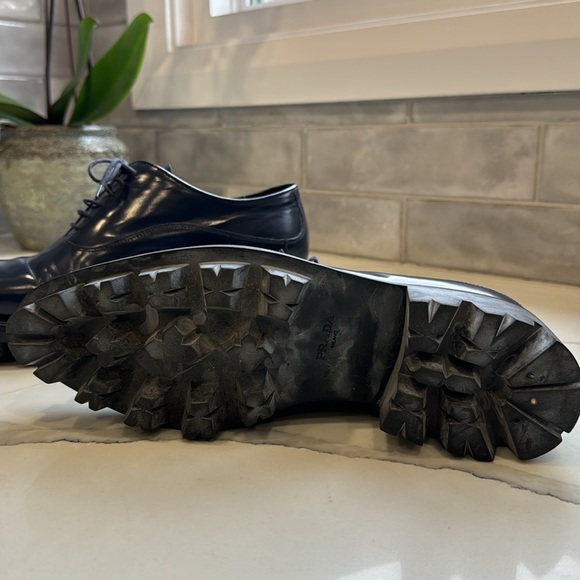 Prada leather lace up derby - Picture 7 of 8